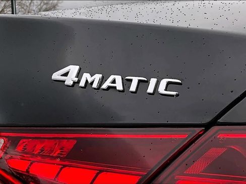 Used 2023 Mercedes-Benz C 300 4MATIC Sedan image 10