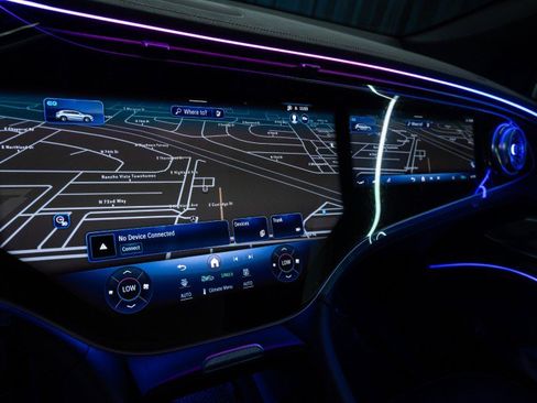 New 2026 Mercedes-Benz EQS 400 4MATIC SUV image 21