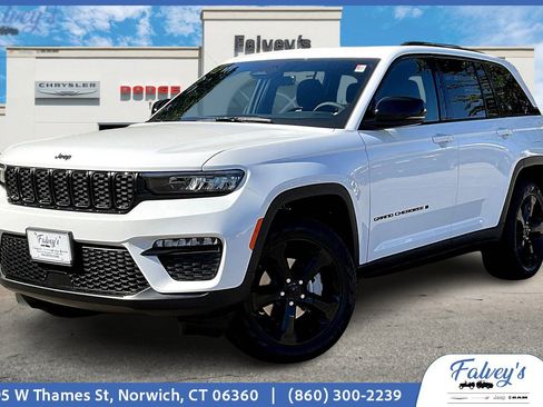 New 2025 Jeep Grand Cherokee Limited w/ Black Appearance Package image 1