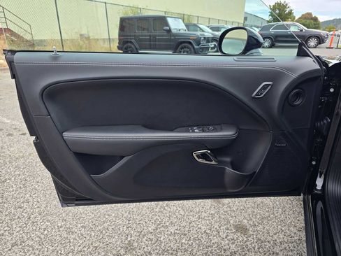 Used 2022 Dodge Challenger SRT Hellcat RWD image 15