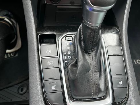 Used 2022 Hyundai Ioniq SEL image 50