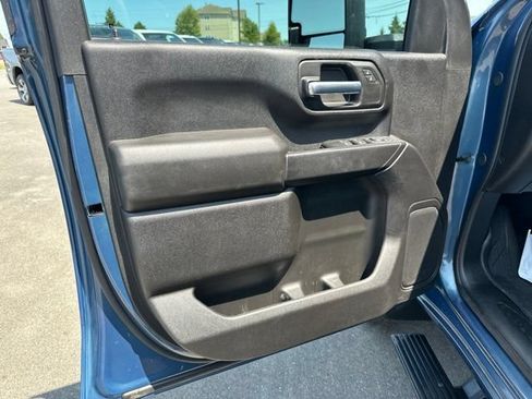 Used 2026 Chevrolet Silverado 2500 Custom w/ Custom Convenience Package AWD/4WD image 17