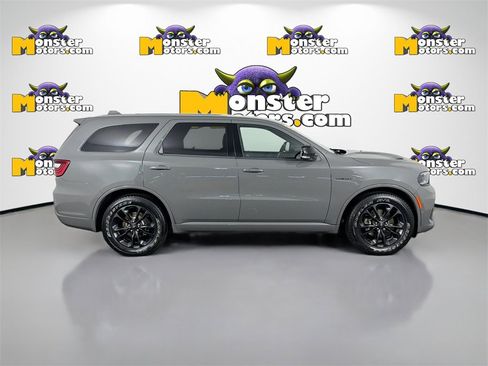 Used 2022 Dodge Durango R/T w/ Trailer Tow Group IV image 4