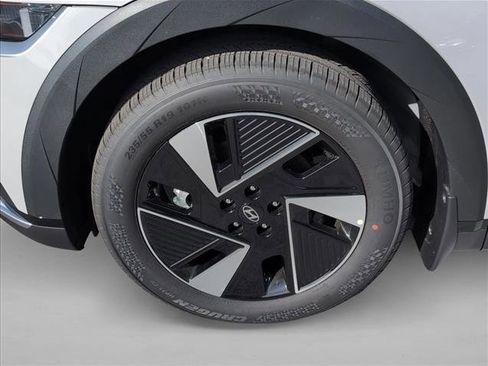 New 2026 Hyundai Ioniq 5 SE image 8