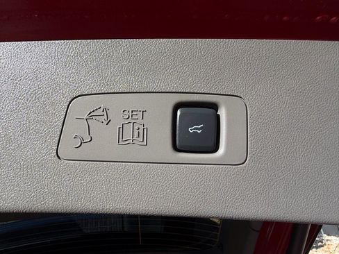 Used 2022 Lincoln Corsair Reserve w/ Elements Package image 18