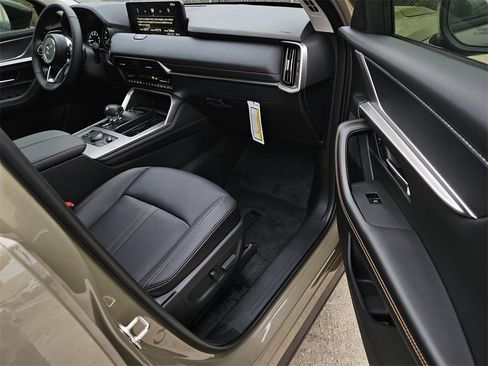 New 2026 MAZDA CX-70 3.3 Turbo w/ Preferred Package image 6