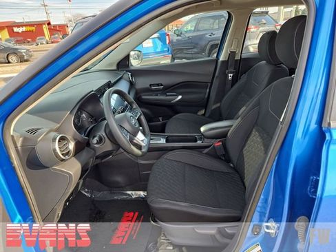 Used 2021 Nissan Kicks SV w/ Interior Electronics Package image 16