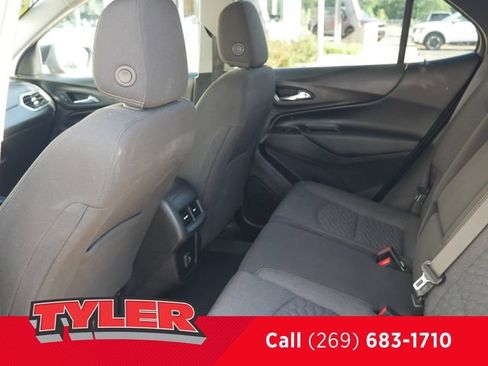 Used 2020 Chevrolet Equinox LT w/ Driver Convenience Package FWD image 42