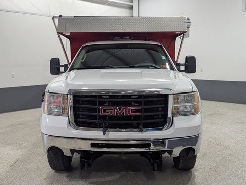 Used 2007 GMC Sierra 3500 W/T image 8