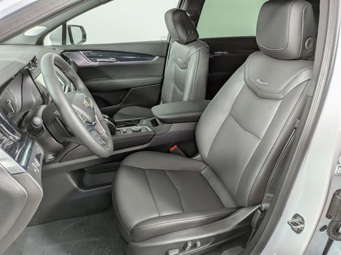 New 2026 Cadillac XT5 Premium Luxury w/ LPO, Floor Liner Package image 16