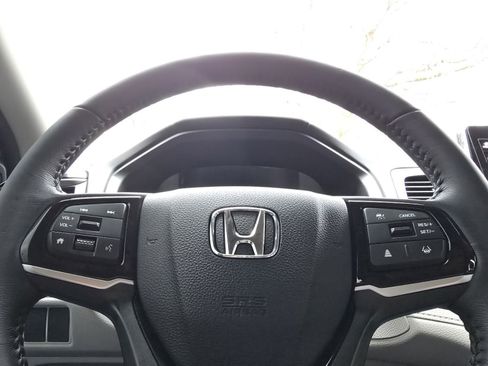 Used 2025 Honda Odyssey Touring image 27