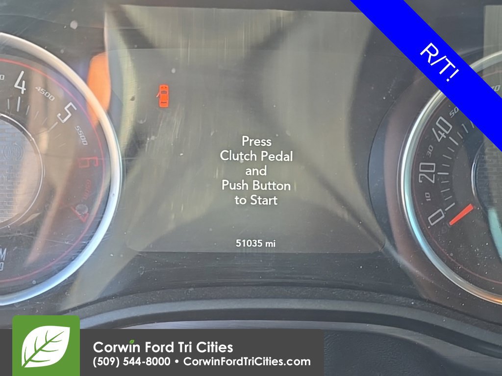 Used 2018 Dodge Challenger R/T RWD image 9