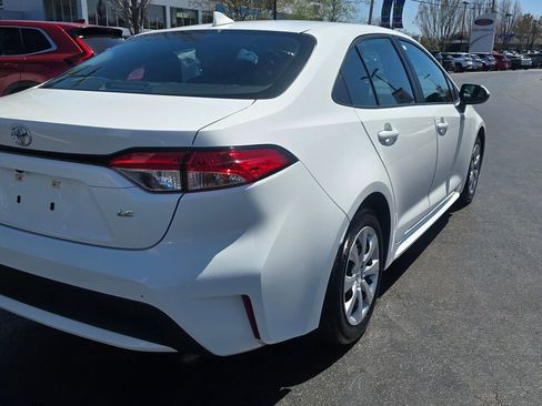 Used 2020 Toyota Corolla LE FWD image 7