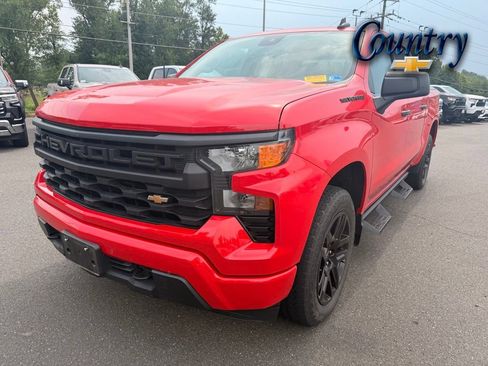Used 2023 Chevrolet Silverado 1500 Custom AWD/4WD image 1
