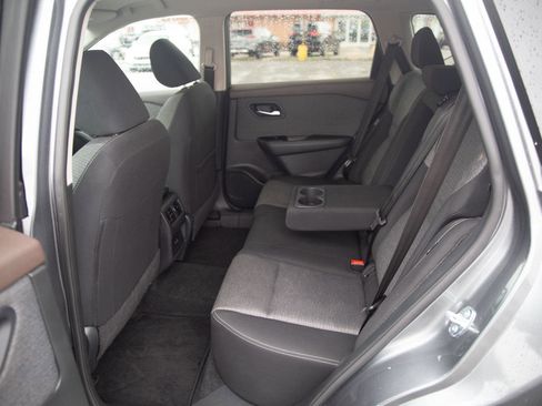 Used 2023 Nissan Rogue SV image 20