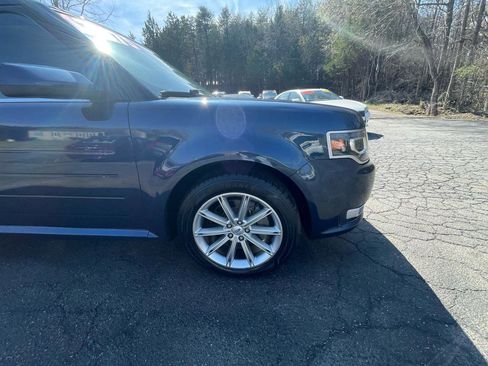 Used 2017 Ford Flex Limited image 12