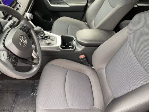 Certified 2025 Toyota RAV4 LE AWD/4WD image 23