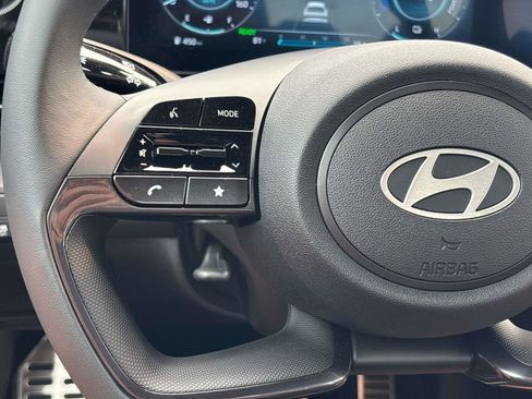 Certified 2026 Hyundai Elantra SEL FWD image 21