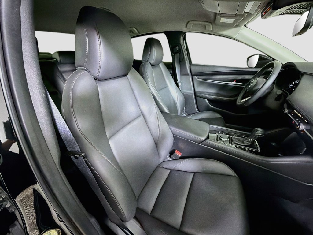 Used 2024 MAZDA MAZDA3 s FWD image 25