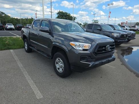Used 2023 Toyota Tacoma SR AWD/4WD image 3