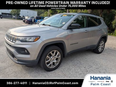 Used 2022 Jeep Compass Latitude AWD/4WD image 8