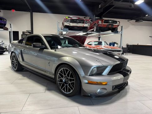 Used 2008 Ford Mustang Shelby GT500 RWD image 14