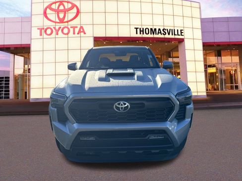 New 2024 Toyota Tacoma 2WD Double Cab image 2
