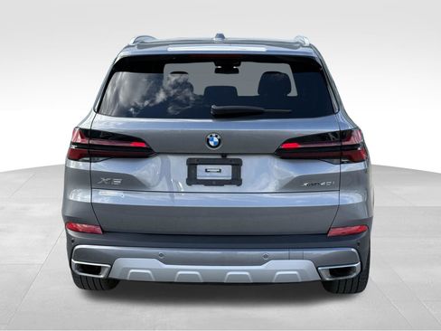 Used 2024 BMW X5 xDrive40i w/ Premium Package AWD/4WD image 4