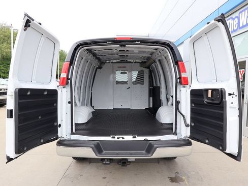 New 2026 Chevrolet Express 2500 w/ Enhanced Convenience Package RWD image 21