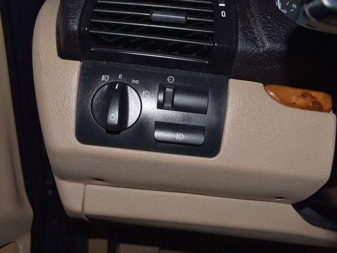 Used 2004 BMW X5 3.0i image 31