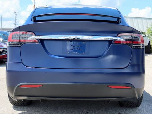 Used 2019 Tesla Model X Long Range AWD/4WD image 3