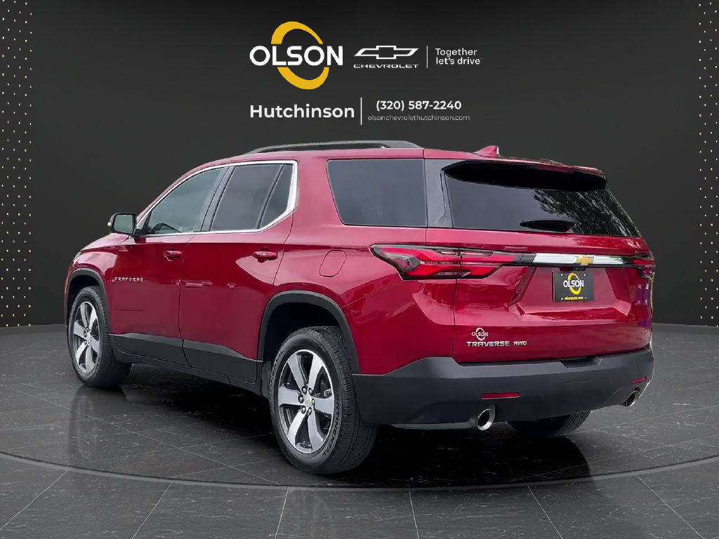 Certified 2023 Chevrolet Traverse LT w/ LT Premium Package AWD/4WD image 3