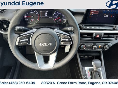 Used 2023 Kia Forte LXS image 17