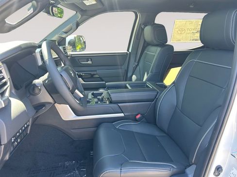 New 2026 Toyota Tundra Limited AWD/4WD image 9