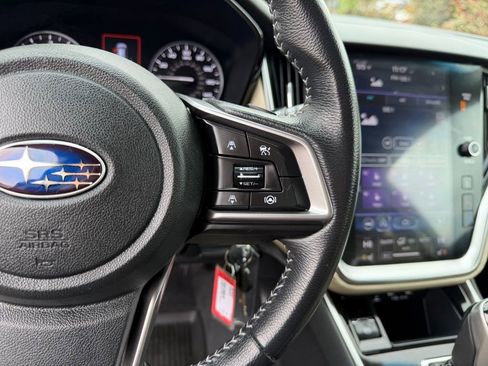 Used 2021 Subaru Outback Premium AWD/4WD image 17