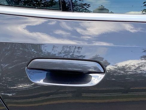 Used 2025 BMW i5 eDrive40i w/ Premium Package image 21