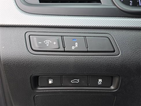 Used 2018 Hyundai Sonata SE image 16