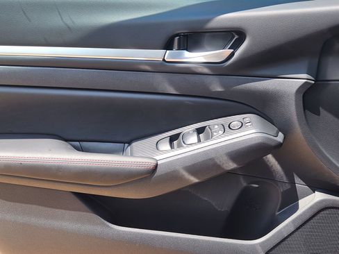 New 2026 Nissan Altima 2.5 SR FWD image 21