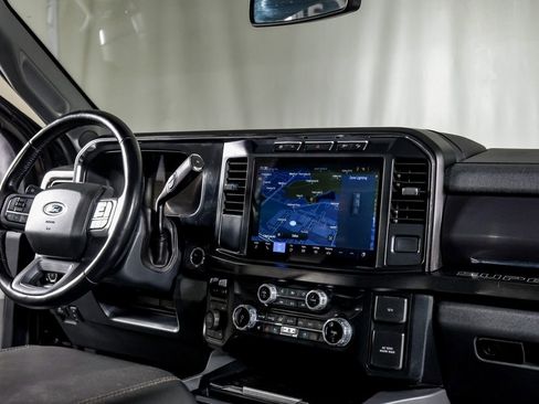 Used 2024 Ford F350 Lariat w/ FX4 Off-Road Package AWD/4WD image 22