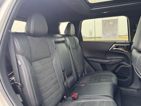 Used 2022 Mitsubishi Outlander SEL Black Edition image 26