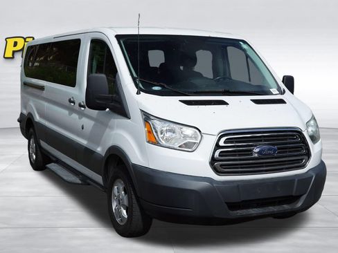 Used 2017 Ford Transit 350 XLT RWD image 2
