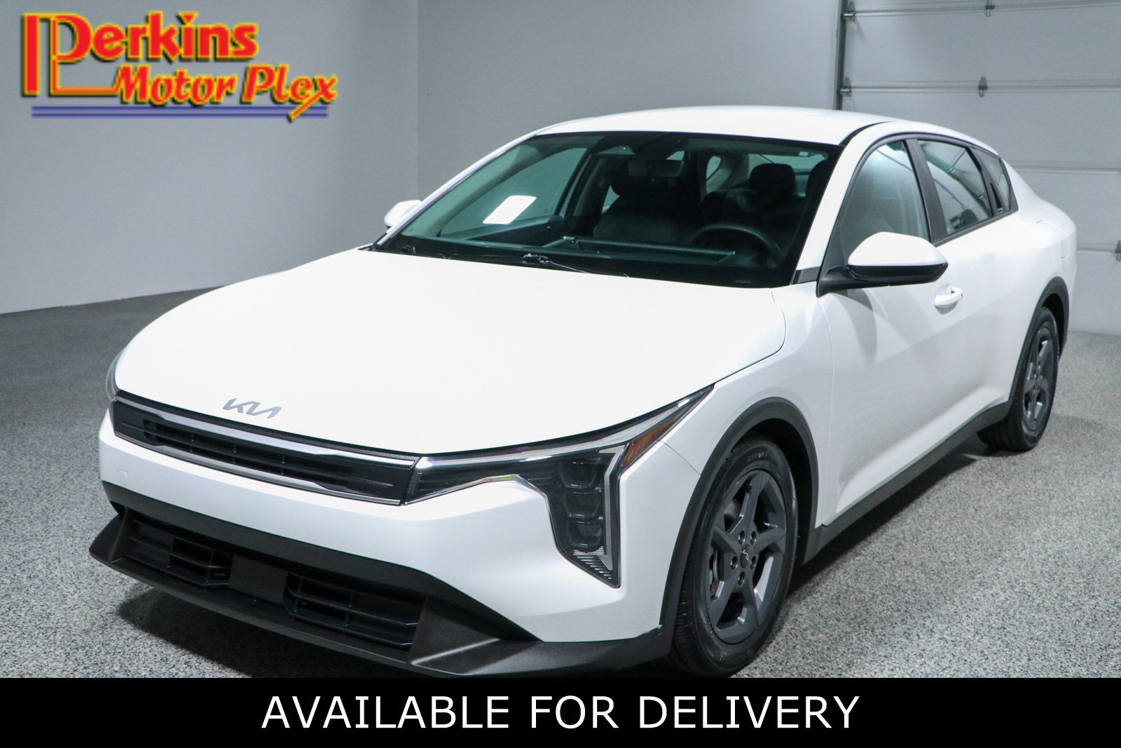 Used 2025 Kia K4 FWD image 1
