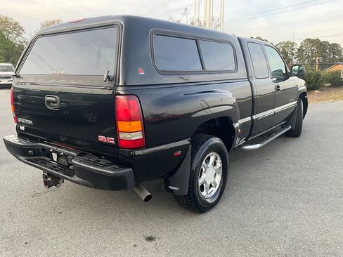 Used 2003 GMC Sierra 1500 Denali image 4