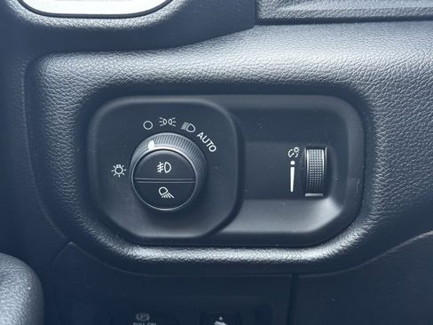 Used 2022 RAM 1500 Big Horn image 32