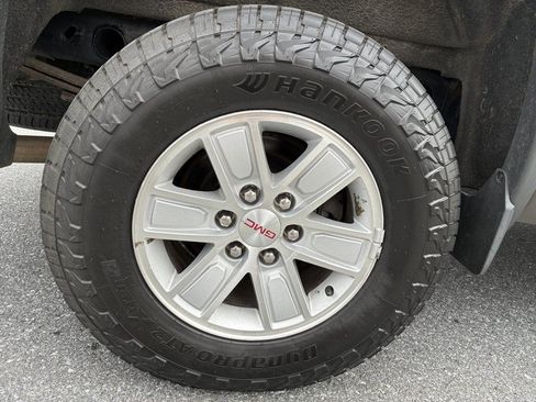Used 2015 GMC Sierra 1500 SLE w/ SLE Value Package AWD/4WD image 21
