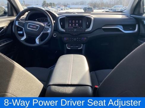 Certified 2022 GMC Terrain SLE w/ Driver Convenience Package image 6