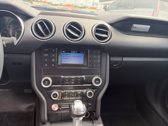 Used 2019 Ford Mustang Coupe RWD image 8