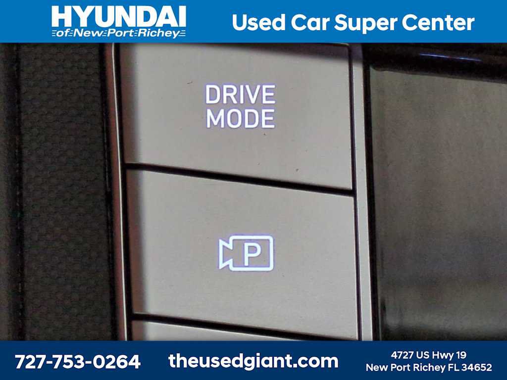 Used 2025 Hyundai Elantra SE w/ Cargo Package FWD image 22