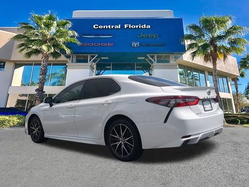 Used 2024 Toyota Camry SE w/ Convenience Package FWD image 7