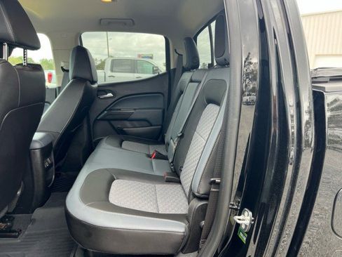 Used 2022 Chevrolet Colorado Z71 w/ Z71 Midnight Edition image 25